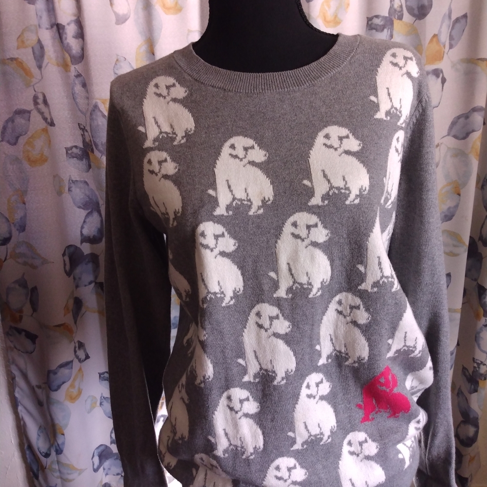 LOFT size L adorable doggie design.